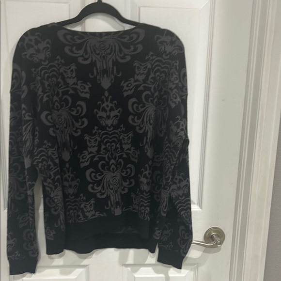 Disney’s Haunted Mansion Women's Black/Gray Sweater. V-neck, NWT Medium - Picture 4 of 5